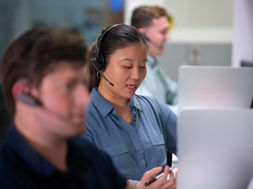POLY Voyager 4245-M Office Headset + USB-A naar micro-USB-kabel