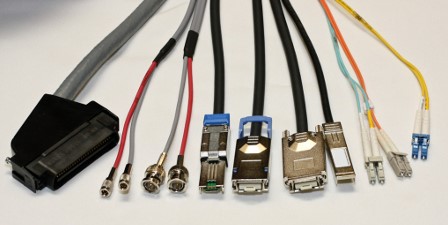 Cisco PAIR OF SAS/SATA CABLES