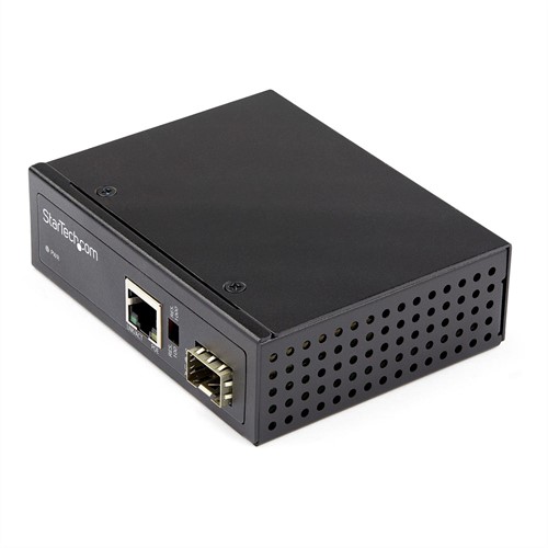 StarTech.com PoE+ Industrial Glasvezel naar Ethernet Media Converter 0W SFP naar RJ45 Single Mode/Multi Mode Gigabit Fiber naar Koper Compact design IP-30/ -40°C tot +75°C