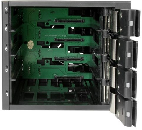 StarTech.com 4-bay Aluminium Trayless Hot Swap Mobile Rack Backplane voor 3,5 inch SAS II/SATA III - 6 Gbps HDD-3