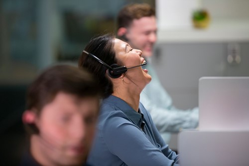 POLY Voyager 4245 USB-A Headset-3